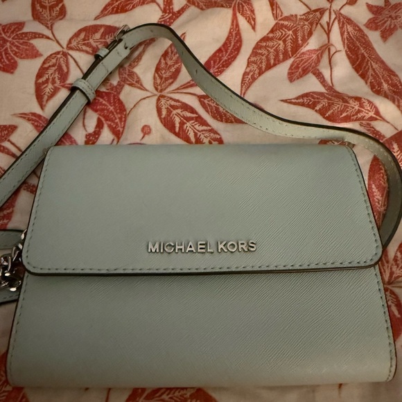 Michael Kors Silver Crossbody Bag - Picture 2 of 13